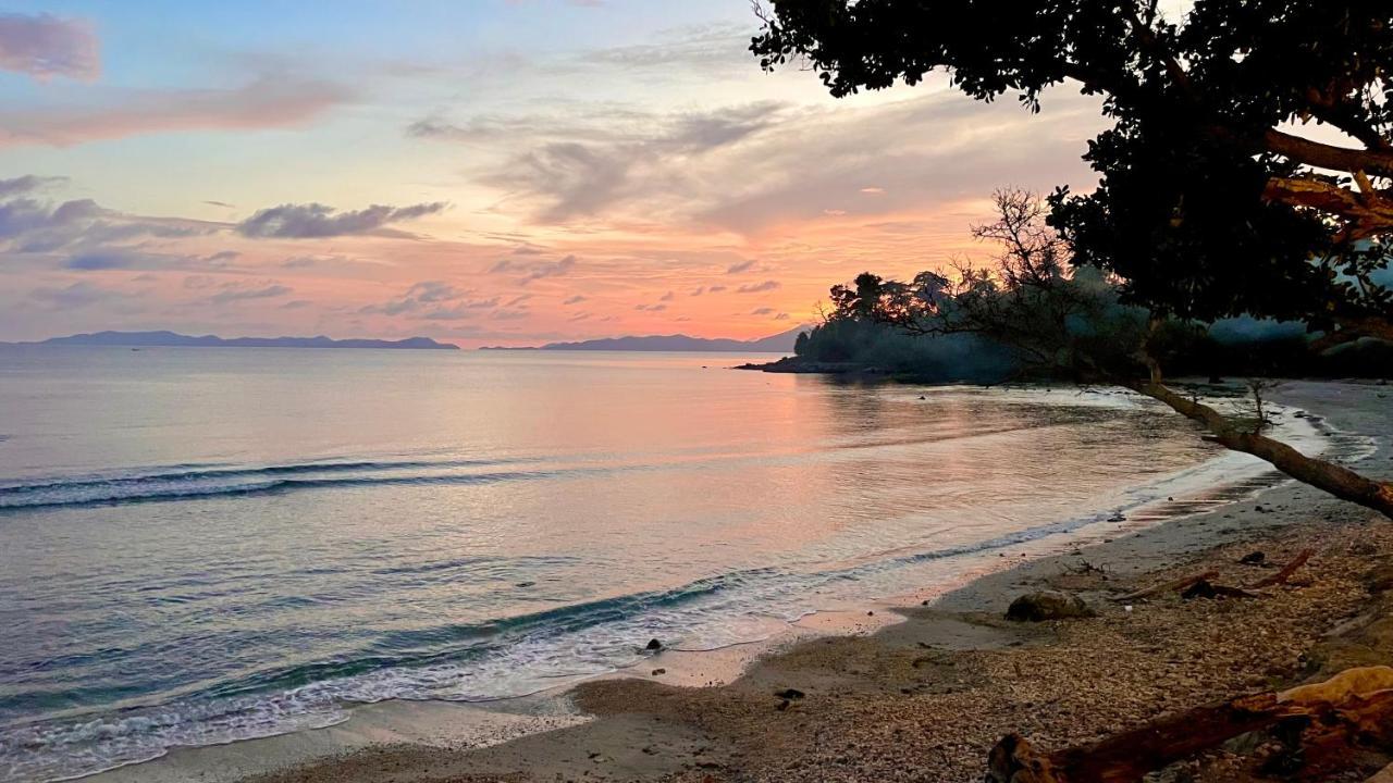Sunset Beach Resort Weh サバン エクステリア 写真
