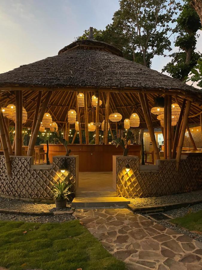 Sunset Beach Resort Weh サバン エクステリア 写真