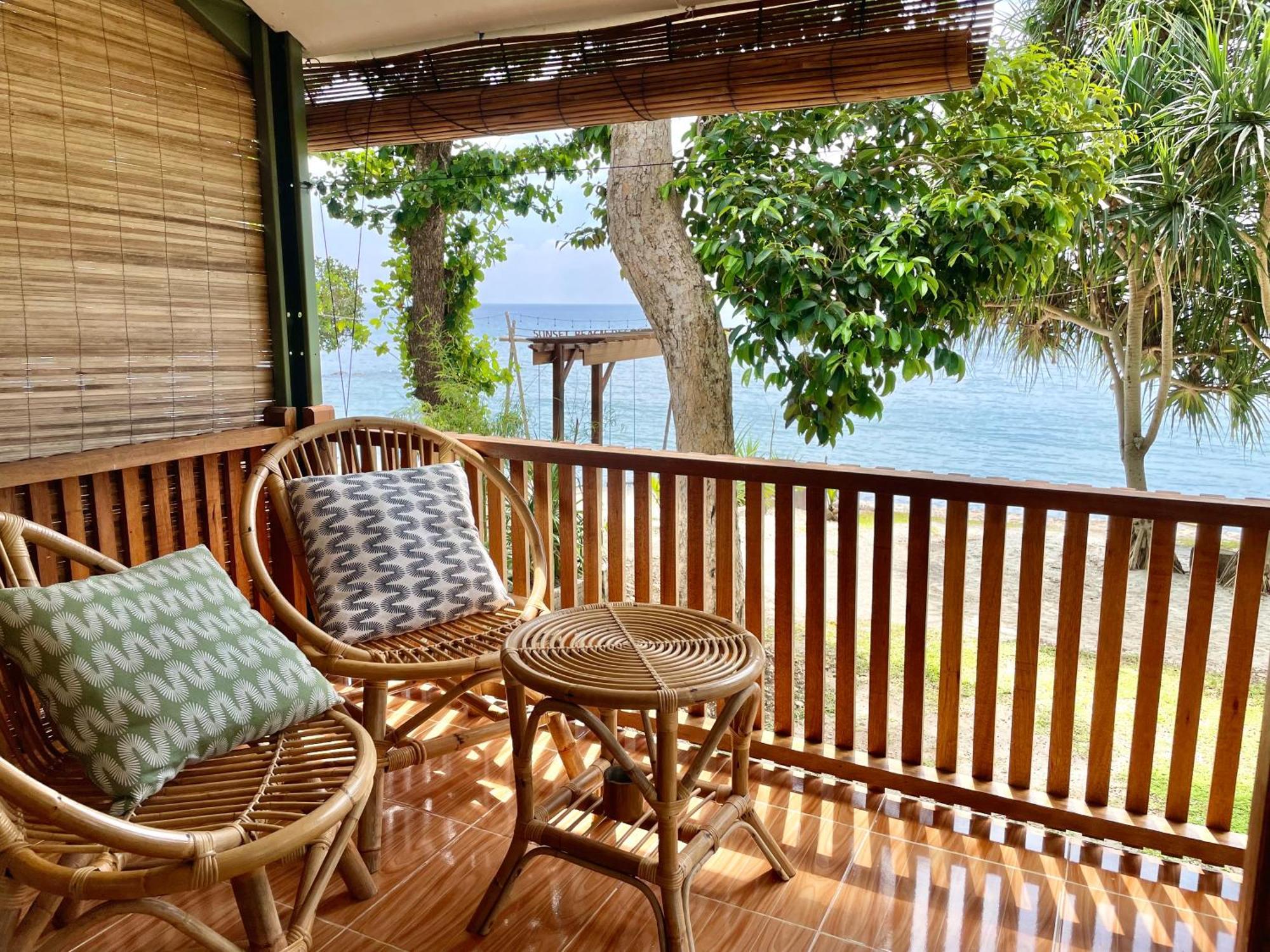 Sunset Beach Resort Weh サバン エクステリア 写真